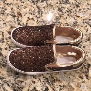 Girls Kenneth Cole Kam Slip shoes, size 4